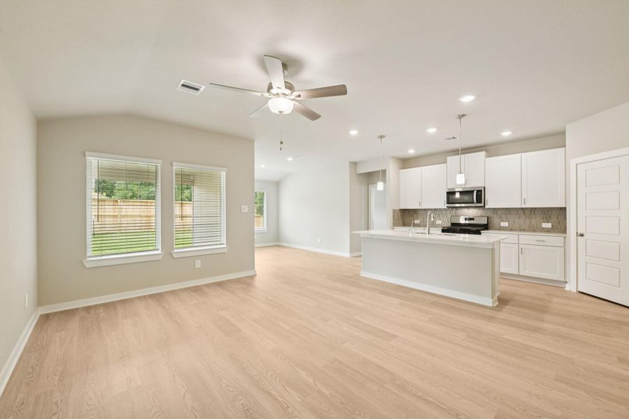 Photo is not of the actual home but is an inspirational photo of builder’s model home and may depict options, furnishings, and/or decorator features that are not included.