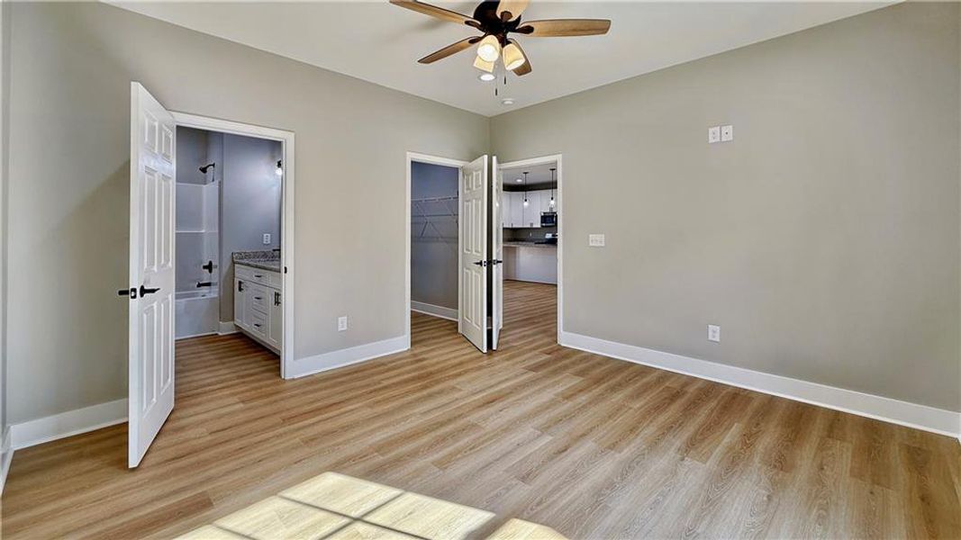 Spacious, unfurnished interior of a new home in , Calhoun (Image 24).