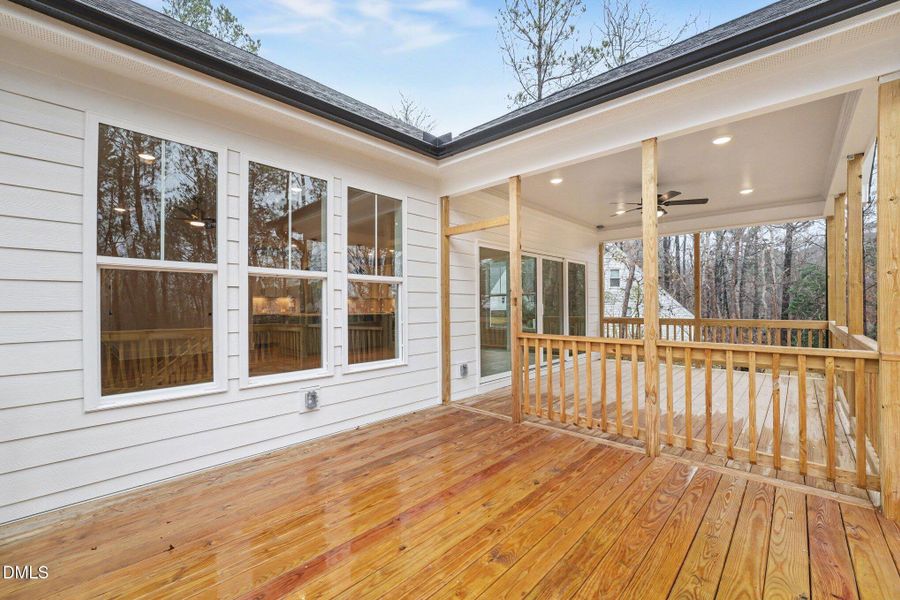 038_jam04969_627 038_jam04969_627