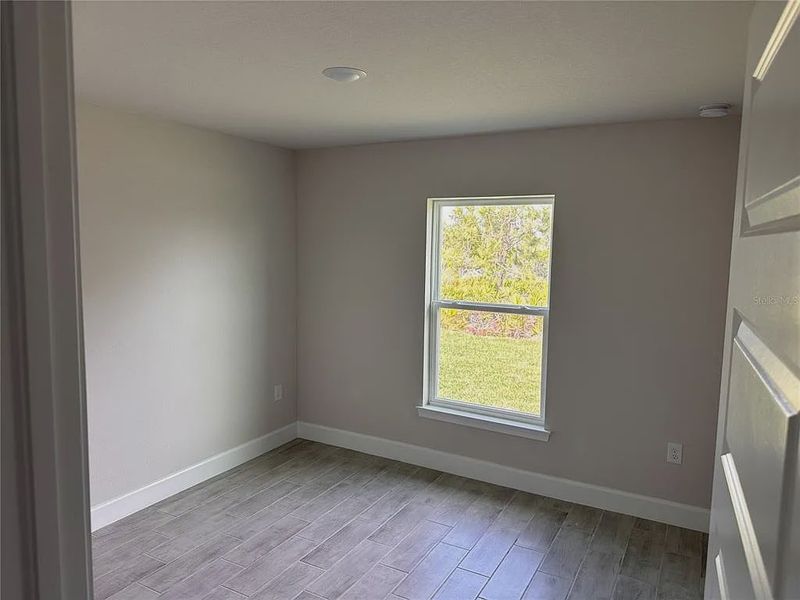 Spacious, unfurnished interior of a new home in South Gulf Cove, Port Charlotte (Image 16).