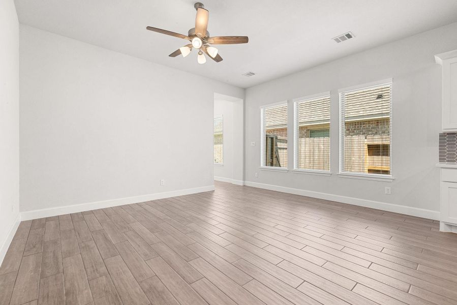 Spacious, unfurnished interior of a new home in The Grand Prairie, Hockley (Image 25).