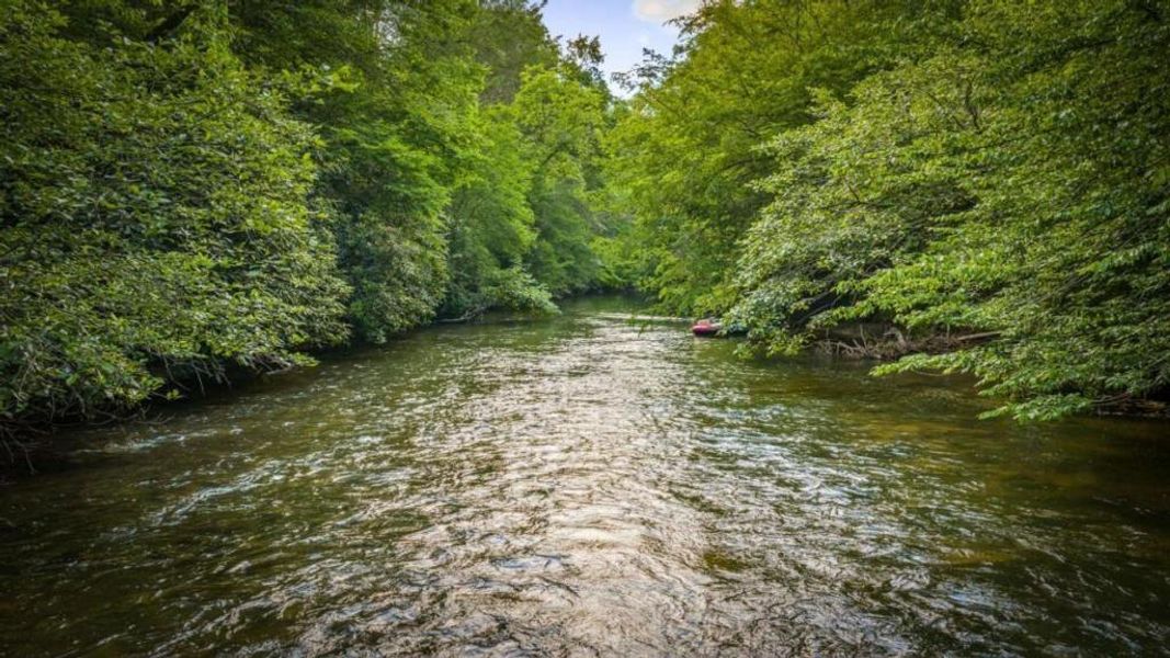 Natural landscape and outdoor views near  in McCaysville (Image 46).