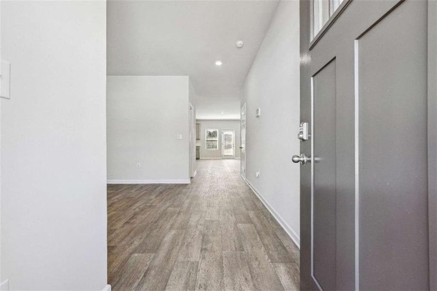 Spacious, unfurnished interior of a new home in Conner Springs, Social Circle (Image 24).