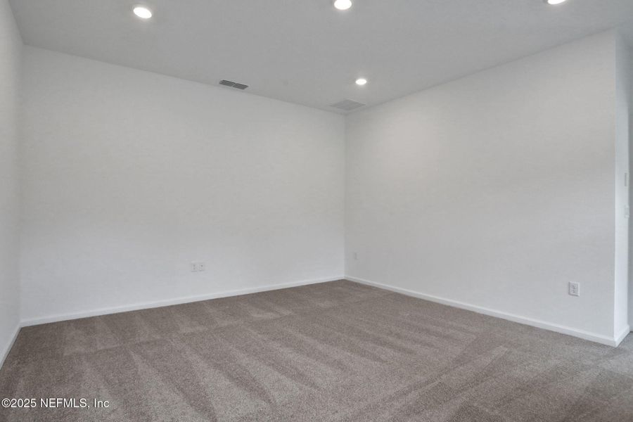 Spacious, unfurnished interior of a new home in Jennings Farm, Middleburg (Image 27). Spacious, unfurnished interior of a new home in Jennings Farm, Middleburg (Image 27).
