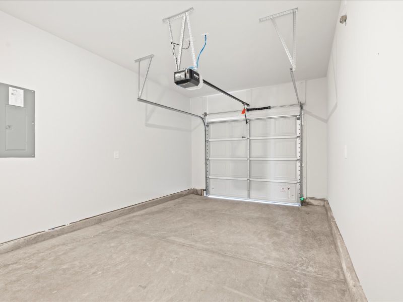 Spacious, unfurnished interior of a new home in Valentine Townes, Greer (Image 17).