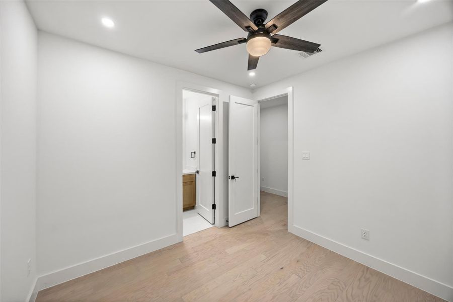 Spacious, unfurnished interior of a new home in , Houston (Image 22).