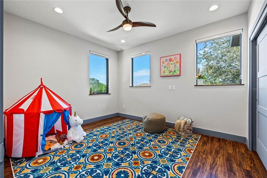 Furnished interior view inside a new home in , Gulfport (Image 47).