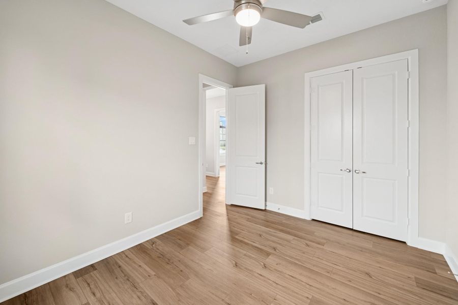 Spacious, unfurnished interior of a new home in The Meadows at Imperial Oaks, Conroe (Image 19).