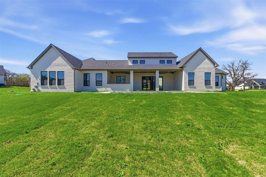 Exterior details and patio area of a home in , Fort Worth (Image 23).