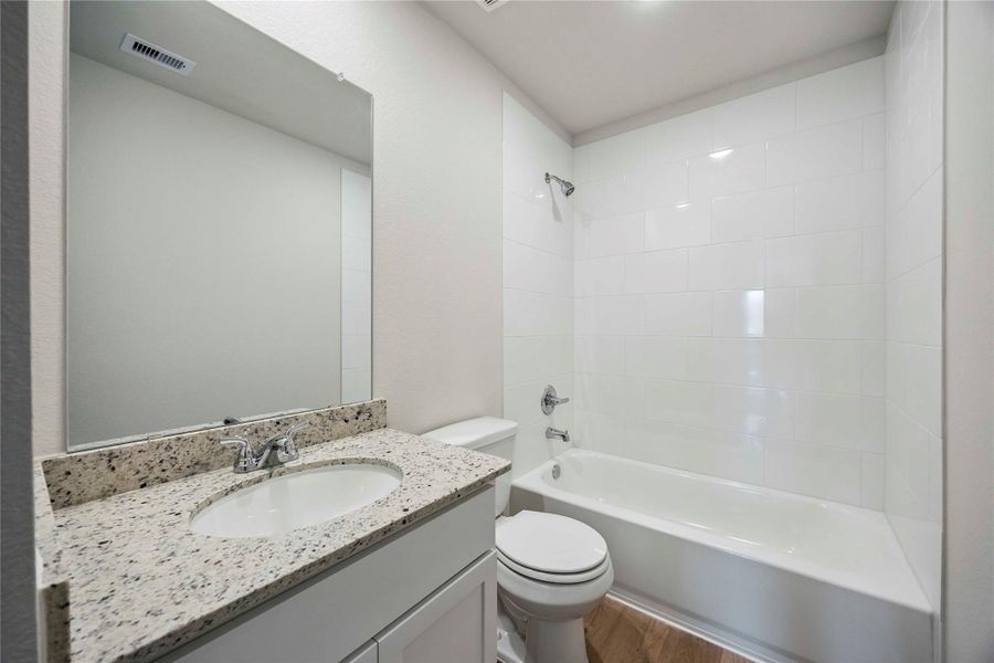 Image 21 of a home in Meadow Park.