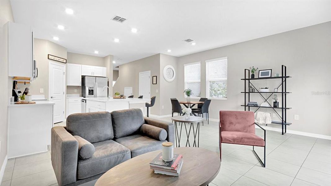 Furnished interior view inside a new home in , Kissimmee (Image 16).