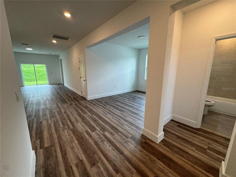 Spacious, unfurnished interior of a new home in , Ocala (Image 15).