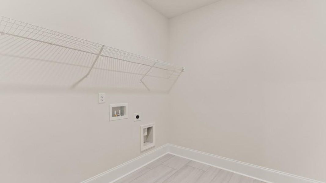 Spacious, unfurnished interior of a new home in Hamptons at Riverwood North, Dallas (Image 28).