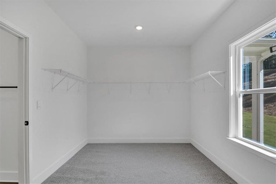 Spacious, unfurnished interior of a new home in Tuscany Hills, Douglasville (Image 30).