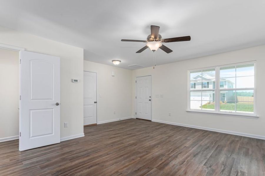 Representative unfurnished interior of a home built from the Dayton by Keystone Homes NC in Avondale, Greensboro (Image 23). Representative unfurnished interior of a home built from the Dayton by Keystone Homes NC in Avondale, Greensboro (Image 23).