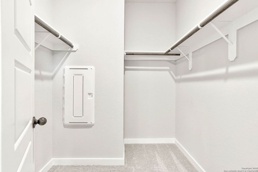 Spacious, unfurnished interior of a new home in Fairway Crossing 40s, San Antonio (Image 28). Spacious, unfurnished interior of a new home in Fairway Crossing 40s, San Antonio (Image 28).