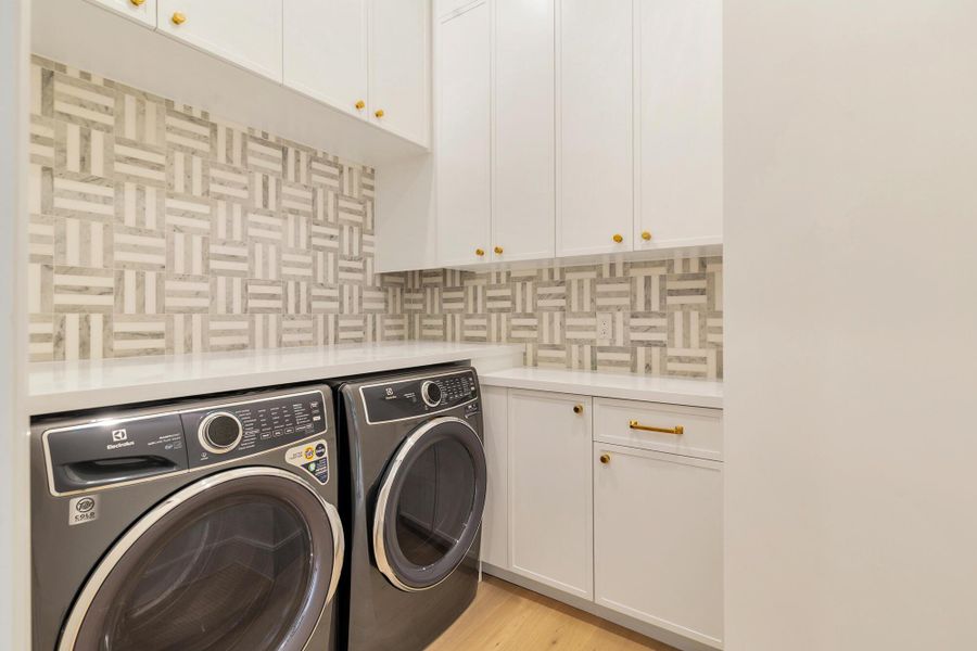 Furnished interior view inside a new home in , West Palm Beach (Image 9).