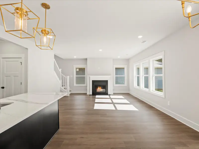 Spacious, unfurnished interior of a new home in Crossing at Abner Creek, Greer (Image 6).