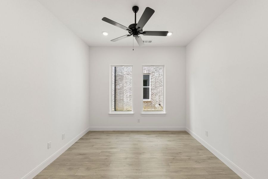 Spacious, unfurnished interior of a new home in Lily Creek at Sutton Fields, Aubrey (Image 21). Spacious, unfurnished interior of a new home in Lily Creek at Sutton Fields, Aubrey (Image 21).