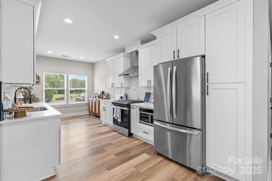 Furnished interior view inside a new home in , Shelby (Image 14).