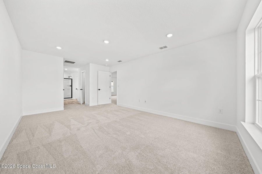 Spacious, unfurnished interior of a new home in Palm Bay, Palm Bay (Image 23).