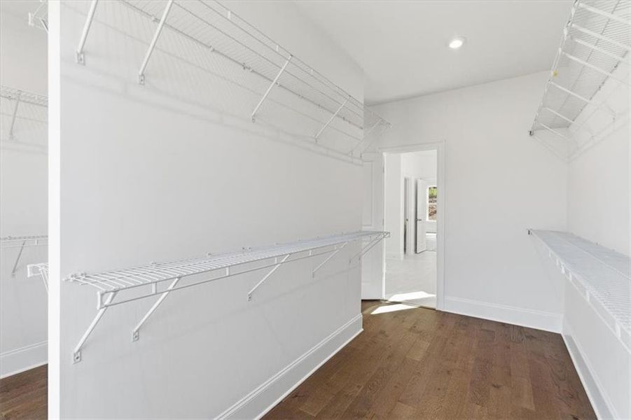 Spacious, unfurnished interior of a new home in Ford Landing, Acworth (Image 44).