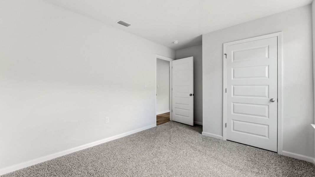 Spacious, unfurnished interior of a new home in Liberty, Panama City (Image 24).