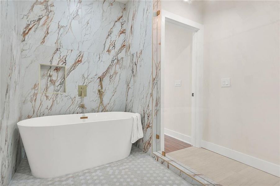 Furnished interior view inside a new home in , Atlanta (Image 48). Furnished interior view inside a new home in , Atlanta (Image 48).