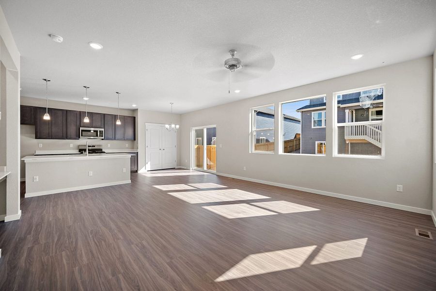 Spacious, unfurnished interior of a new home in Ridge at Lorson Ranch, Colorado Springs (Image 13).