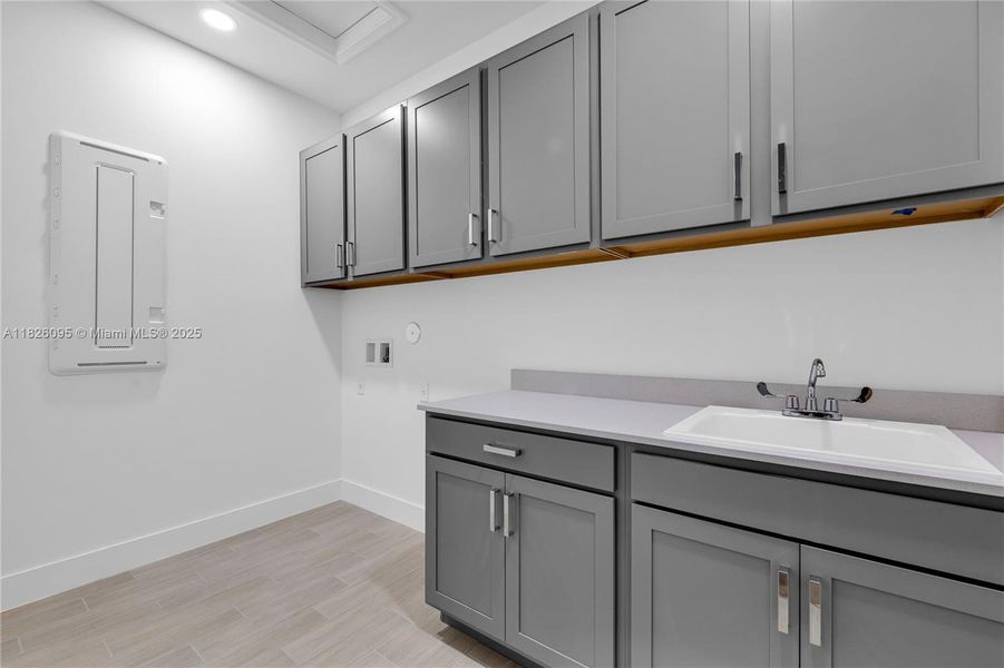 Furnished interior view inside a new home in Arden: The Waterford Collection, Loxahatchee (Image 6).