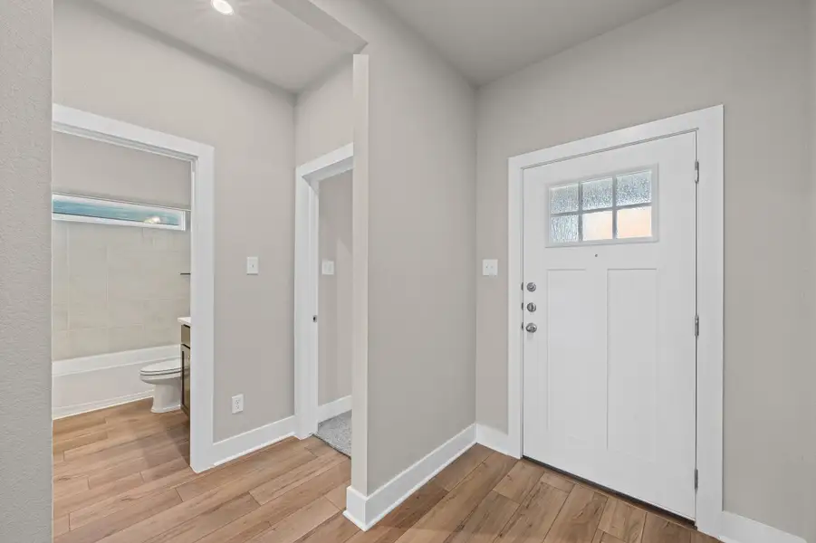 Spacious, unfurnished interior of a new home in Hartrick Ranch, Temple (Image 13).