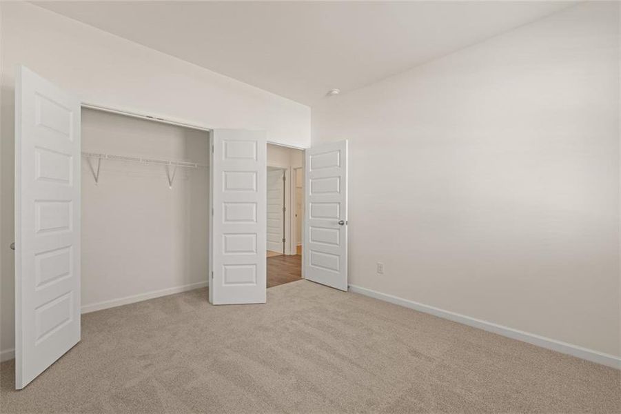 Spacious, unfurnished interior of a new home in Preserve at Dove Creek, Statham (Image 18).