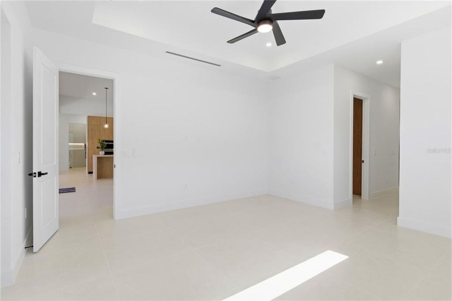 Spacious, unfurnished interior of a new home in , Cape Coral (Image 23). Spacious, unfurnished interior of a new home in , Cape Coral (Image 23).