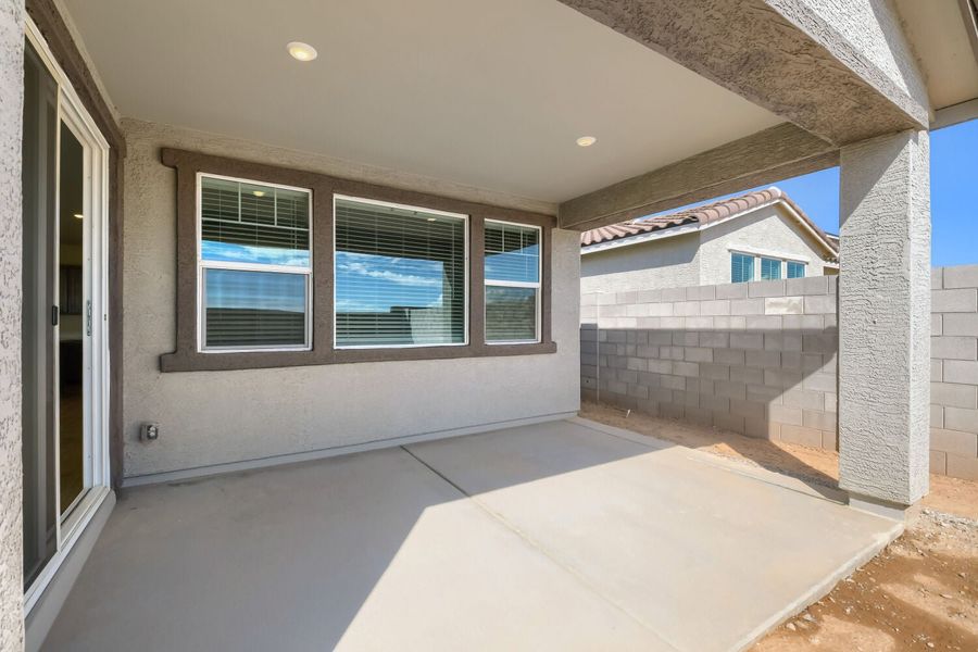 2,108sf New Home in San Tan Valley, AZ.  - Slide 33