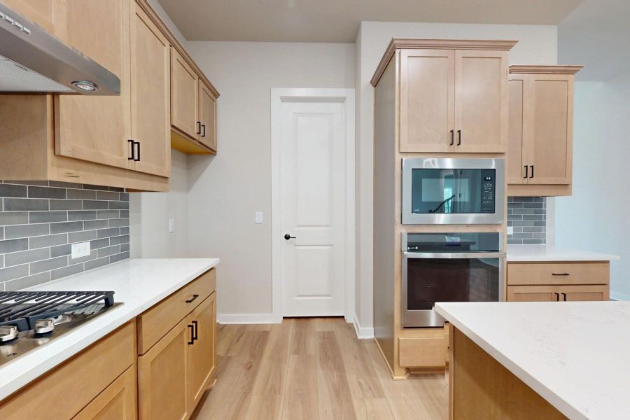 Furnished interior view inside a new home in Edgewood, Leander (Image 13). Furnished interior view inside a new home in Edgewood, Leander (Image 13).