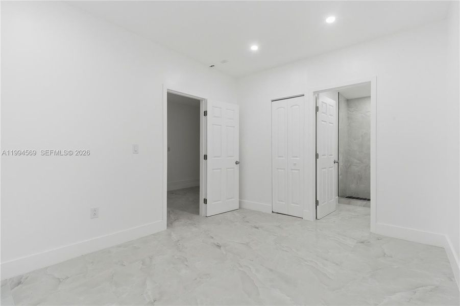 Spacious, unfurnished interior of a new home in , Homestead (Image 24).