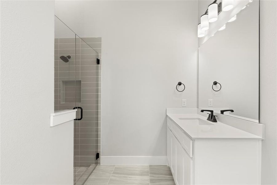 23. 2505 Rolling Hills - Bath (4) 23. 2505 Rolling Hills - Bath (4)