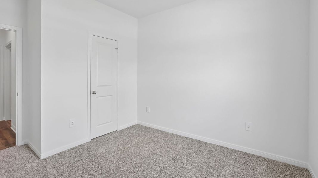 Spacious, unfurnished interior of a new home in Prairie Lakes, Buda (Image 27).