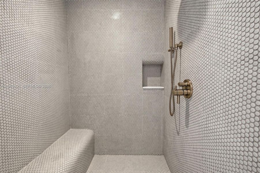 PRIMARY BATH PRIMARY BATH