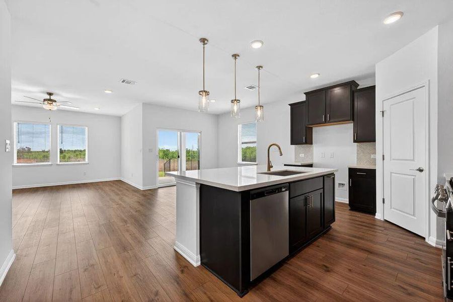 90 Flowers Avenue - Ready Now!