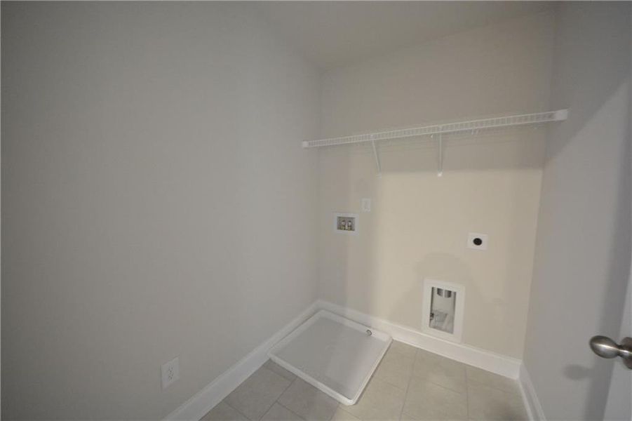 Spacious, unfurnished interior of a new home in Somerset at Riverbrook, Gainesville (Image 27). Spacious, unfurnished interior of a new home in Somerset at Riverbrook, Gainesville (Image 27).