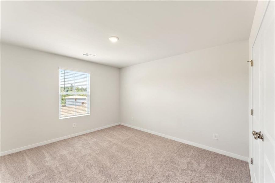Spacious, unfurnished interior of a new home in Hawthorne Reserve, Dallas (Image 19).