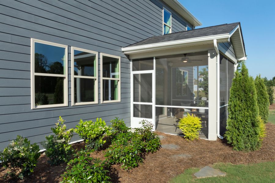 Sequoia Model Screen Porch