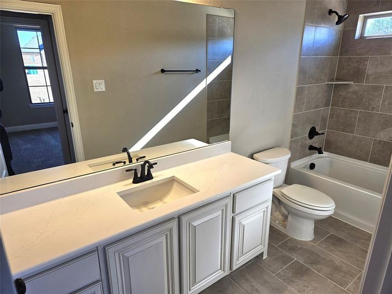 Furnished interior view inside a new home in Pecan Grove, Whitesboro (Image 5). Furnished interior view inside a new home in Pecan Grove, Whitesboro (Image 5).