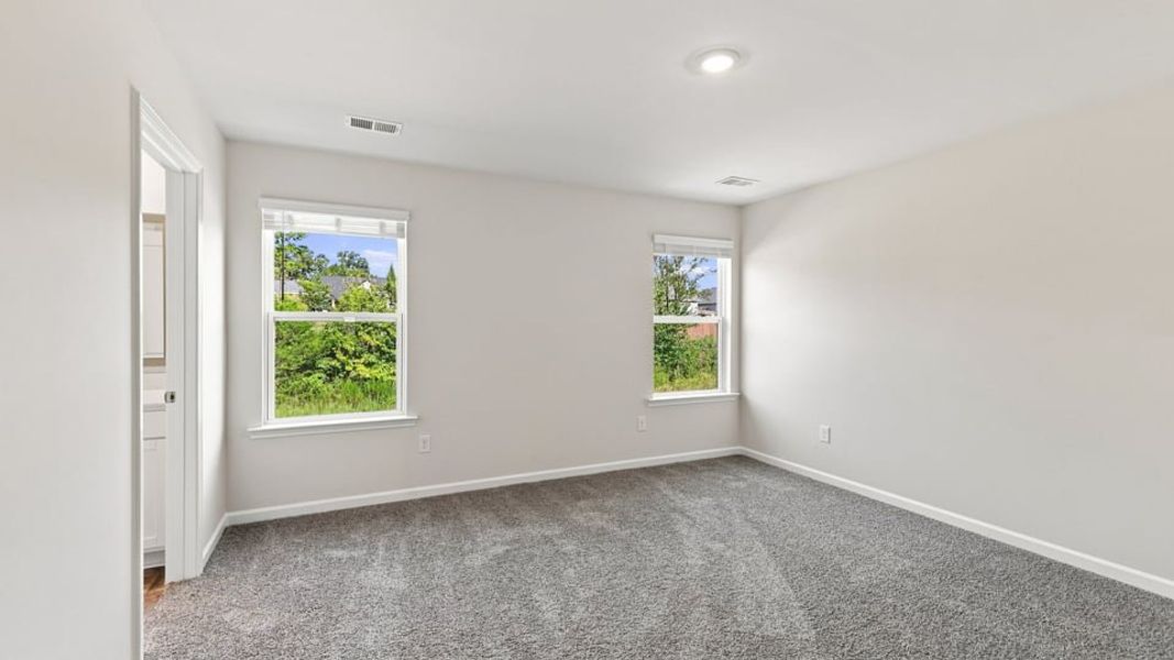 Spacious, unfurnished interior of a new home in Woodglen, Piedmont (Image 29). Spacious, unfurnished interior of a new home in Woodglen, Piedmont (Image 29).