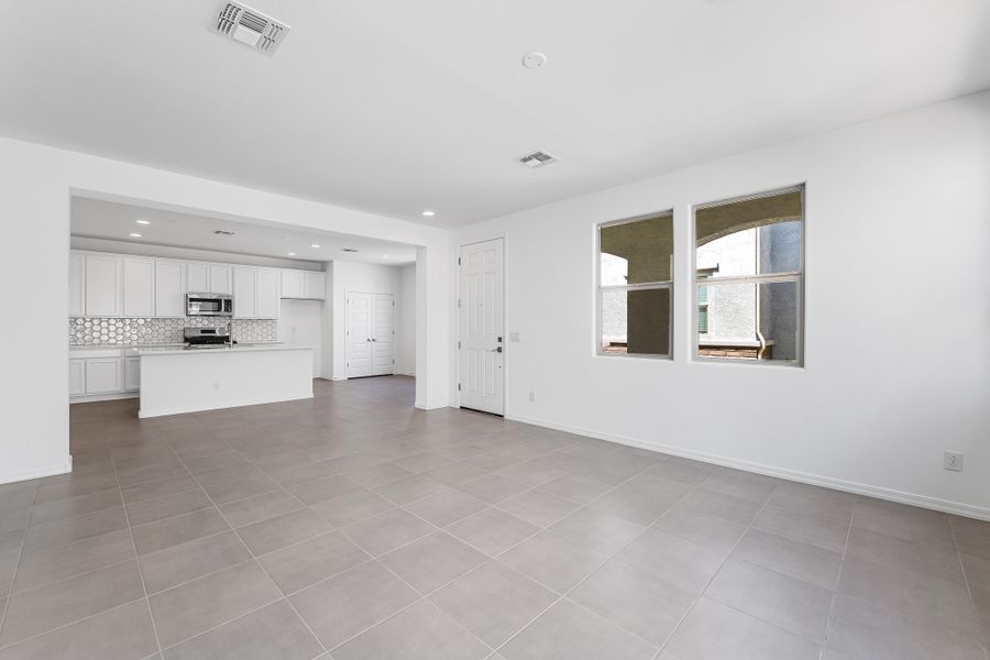 Spacious, unfurnished interior of a new home in Avila at Rancho Mercado, Surprise (Image 16). Spacious, unfurnished interior of a new home in Avila at Rancho Mercado, Surprise (Image 16).