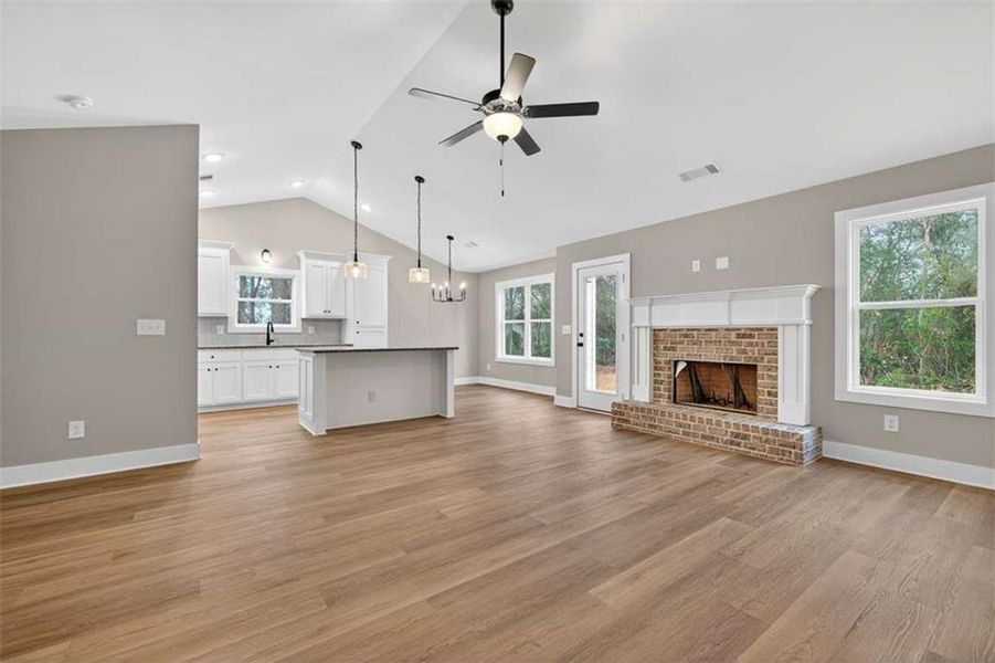 Spacious, unfurnished interior of a new home in , Athens (Image 15).