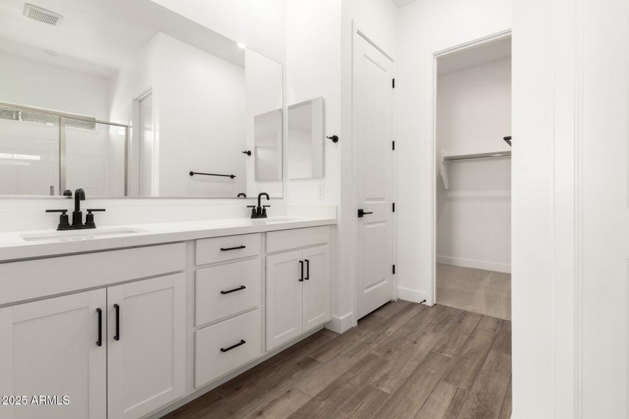 16 - Kingbird 16 - Kingbird