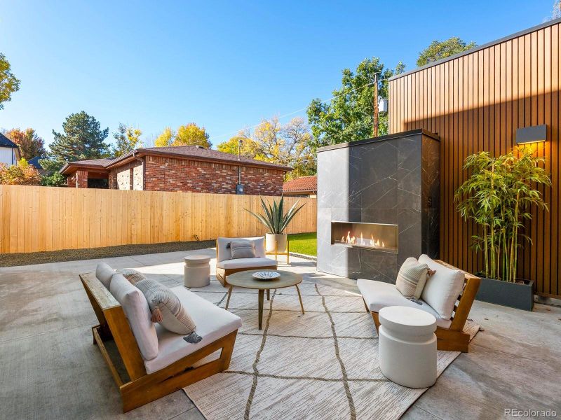 Image 33 of a home in .