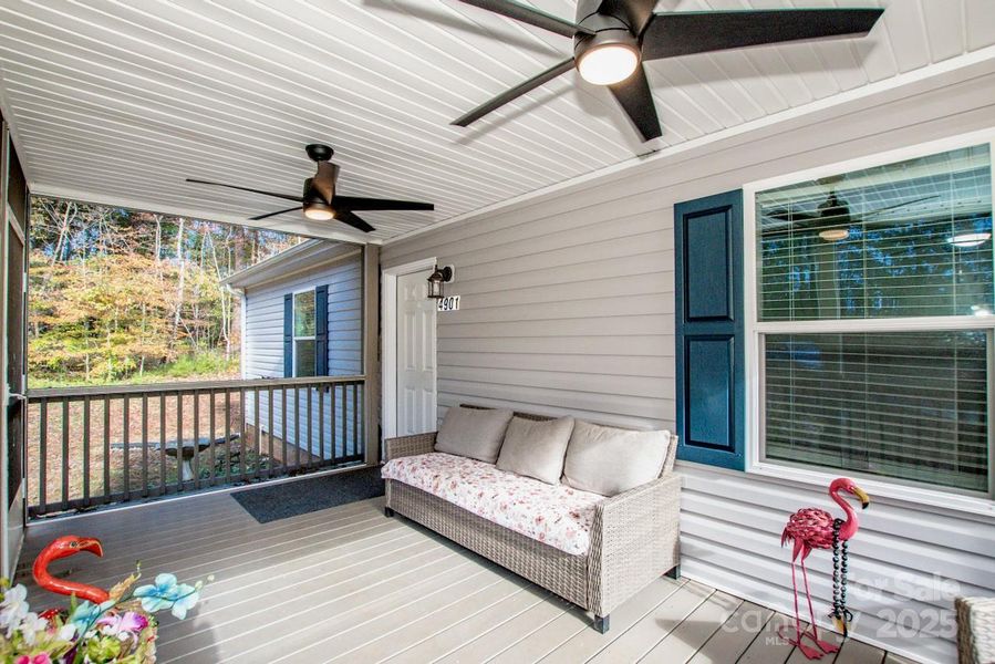 Exterior details and patio area of a home in , Gastonia (Image 1).